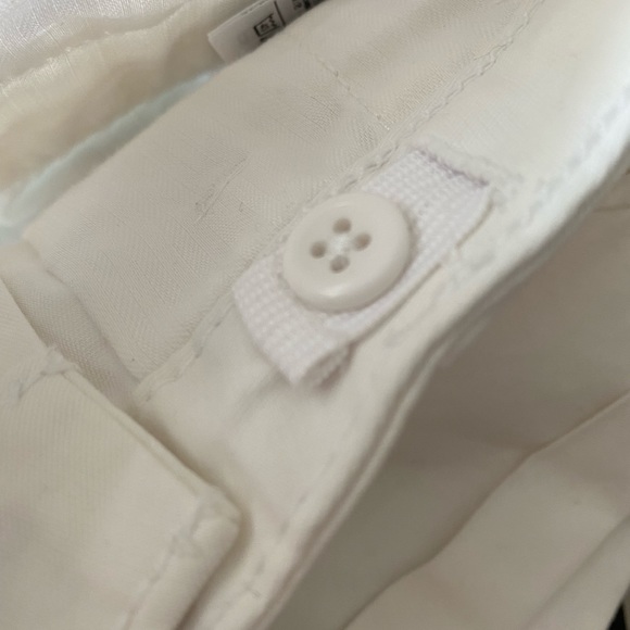 Gap shorts 5 NWT - Picture 5 of 6